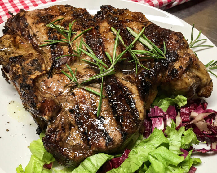 Braciola di maiale cotta ai ferri